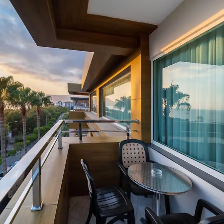 Hotel Riviera &