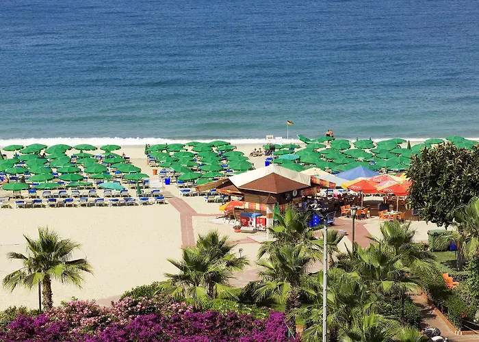מלון Riviera & 4*