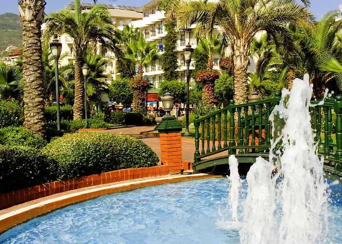 מלון Riviera & 4*