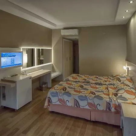 里维埃拉酒店加spa