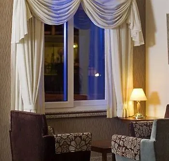 Riviera & فندق ألانيا