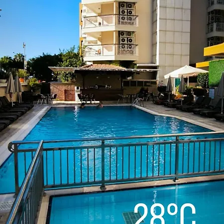 里维埃拉酒店加spa 酒店 4*