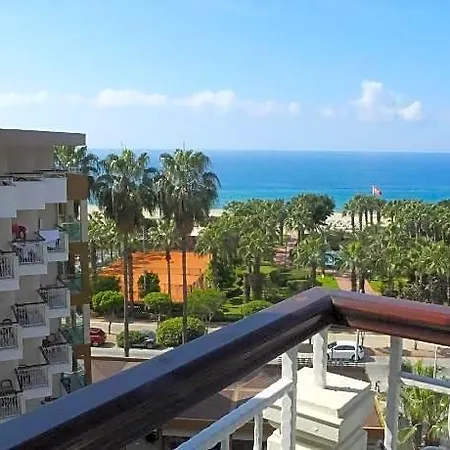 Hotell Riviera & 4*