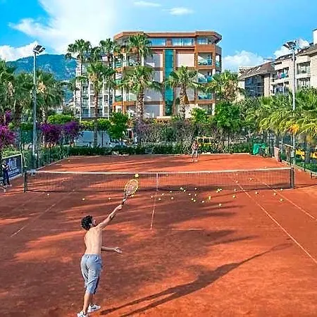 Отель Riviera & 4*