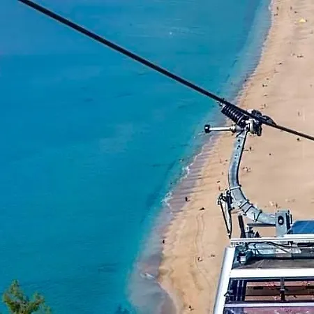 Riviera & ホテル 4*
