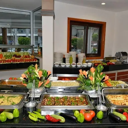 里维埃拉酒店加spa 4* 阿拉尼亚