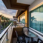 Riviera & 4*
