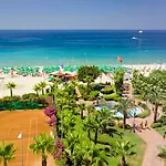 Hotell Riviera & 4*