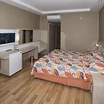 Hotell Riviera & 4*