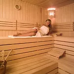 Riviera & Hotell 4*
