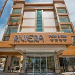 Riviera & Hotell