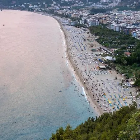 Ξενοδοχείο Riviera & 4*