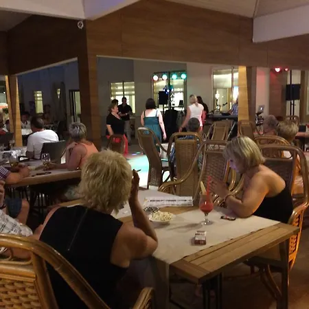 Ξενοδοχείο Riviera & Αλάνια